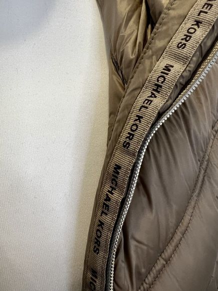BNWT Michael Kors Extra Light Weight Down Fill Quilted Coat. Size Small UK 8-10 - Picture 6 of 11